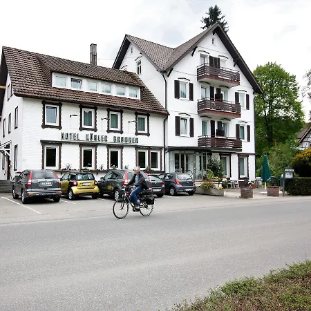 Kuhler Brunnen Mit Gastehaus *