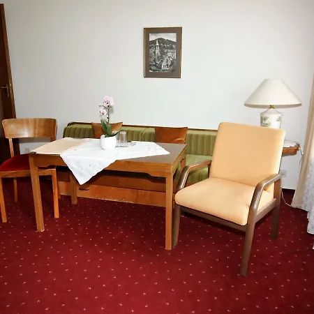 Hotel Kuhler Brunnen Mit Gastehaus